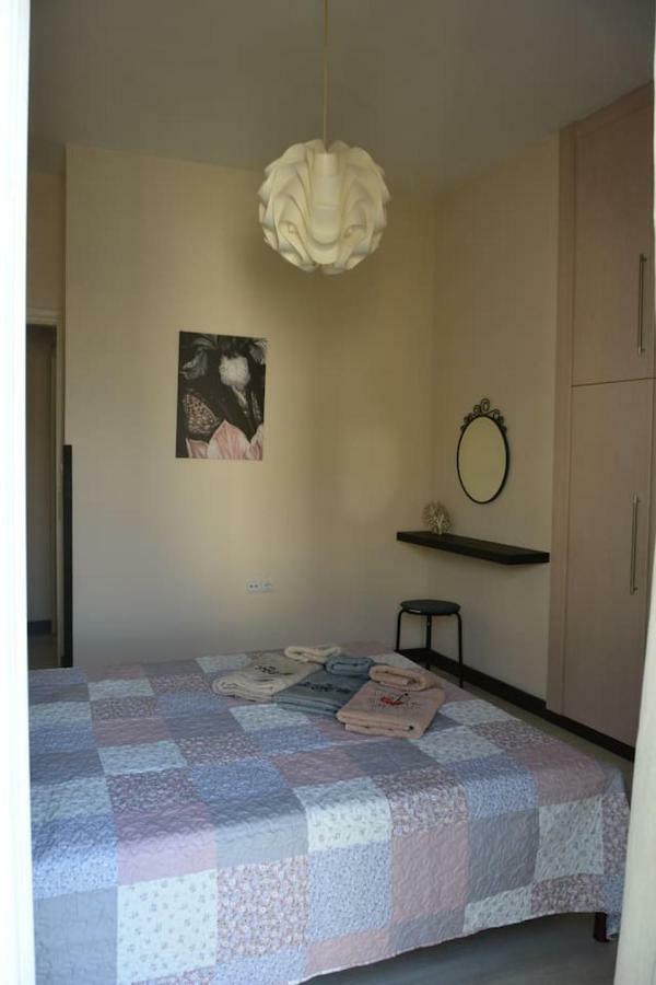 Modern Apartment, 5΄ Walk From Central Metro Station Atene Esterno foto