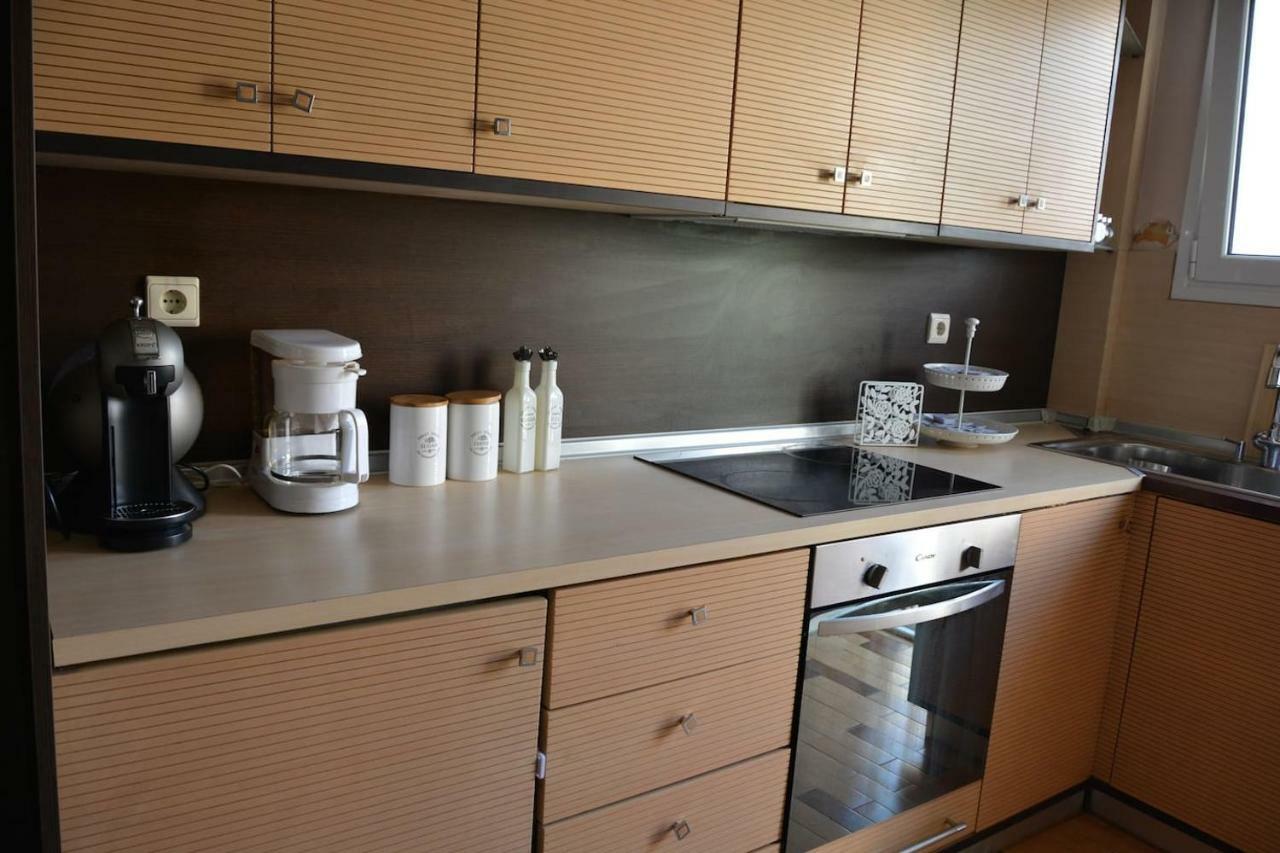 Modern Apartment, 5΄ Walk From Central Metro Station Atene Esterno foto