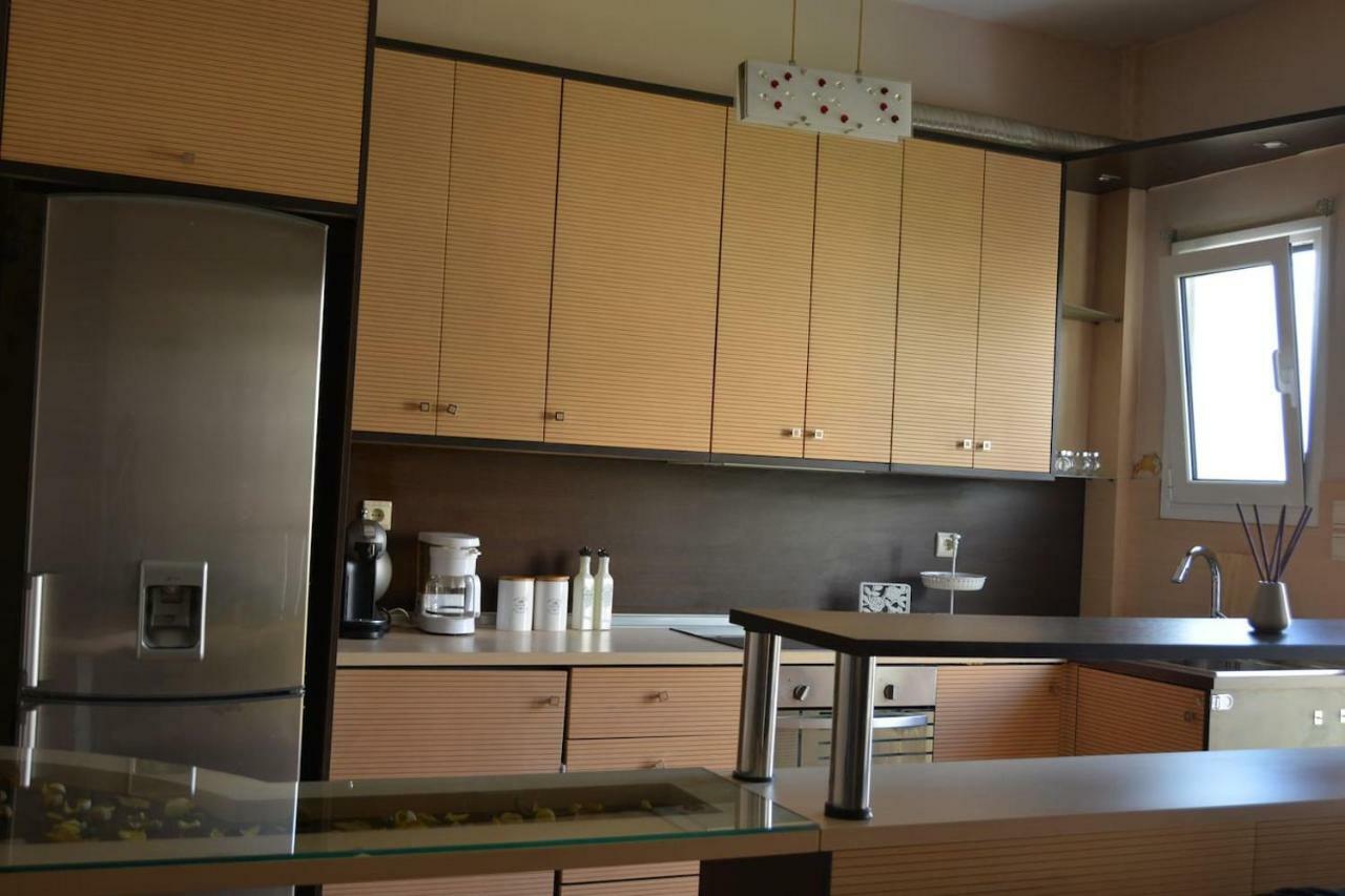 Modern Apartment, 5΄ Walk From Central Metro Station Atene Esterno foto