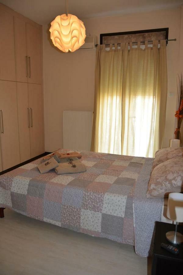 Modern Apartment, 5΄ Walk From Central Metro Station Atene Esterno foto